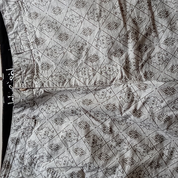 Blue Sol Men's Beige w Tan Skulls Diamond Print sz 38 - Picture 3 of 15